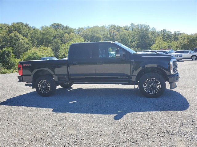 Used 2025 Ford F250 Platinum image 3