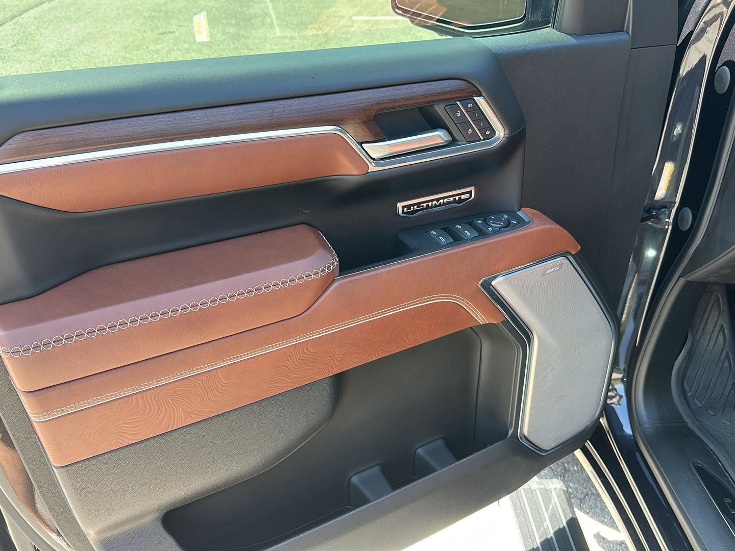 Used 2023 GMC Sierra 1500 Denali Ultimate image 14