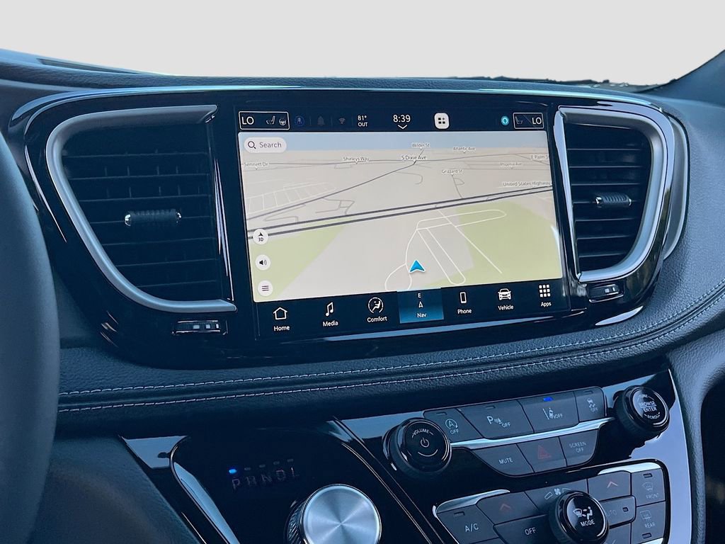 New 2027 Chrysler Pacifica Limited FWD image 13