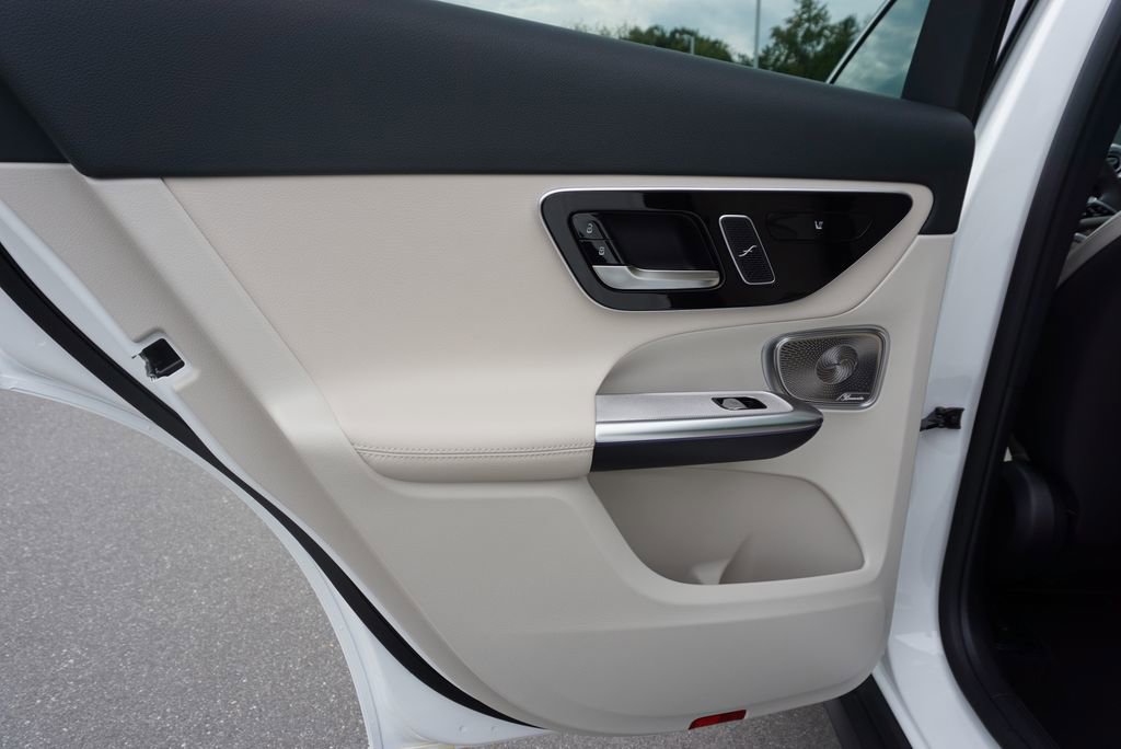 New 2026 Mercedes-Benz GLC 300 4MATIC image 44