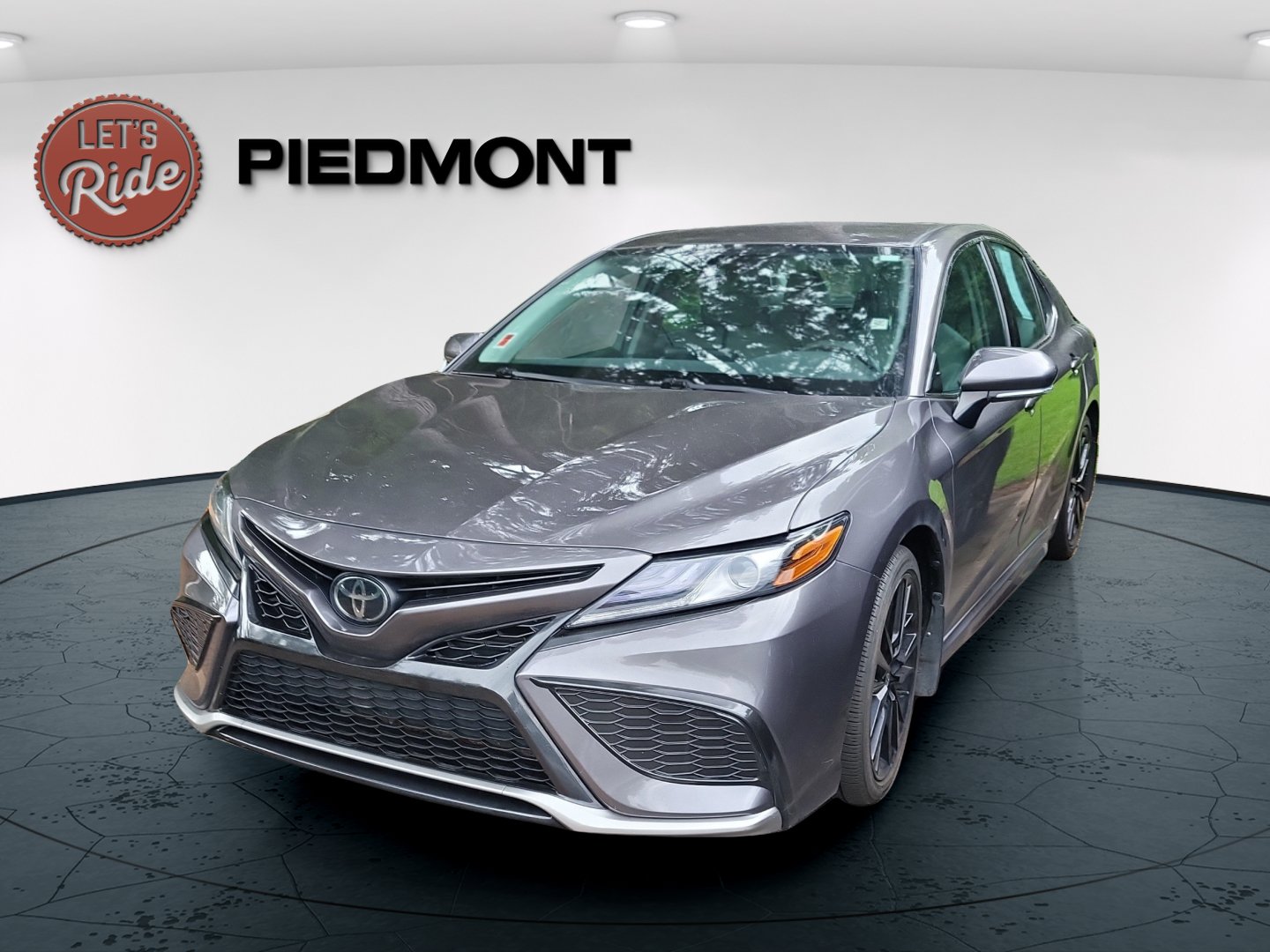 Used 2022 Toyota Camry XSE
