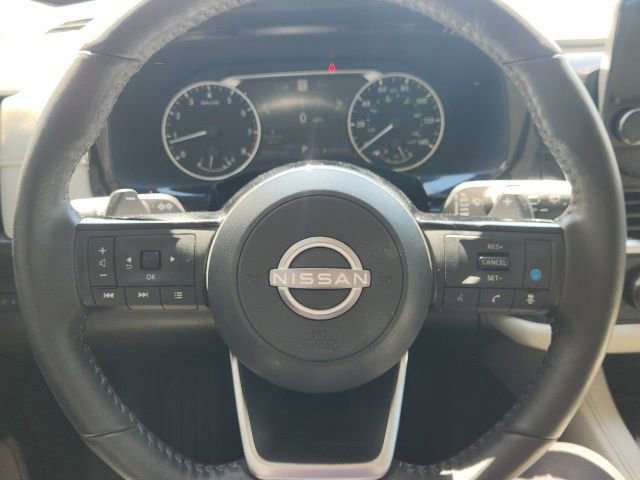 Used 2024 Nissan Pathfinder SL w/ Black Appearance Package image 43