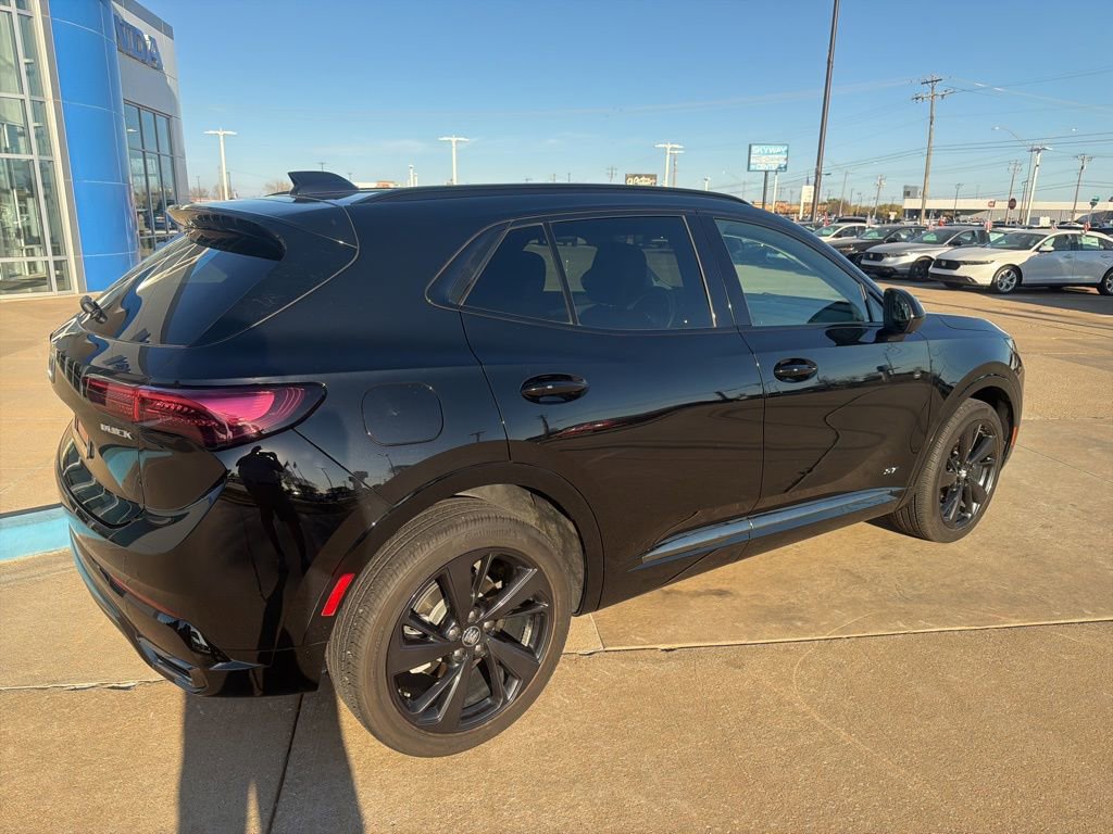 Used 2025 Buick Envision Sport Touring image 23