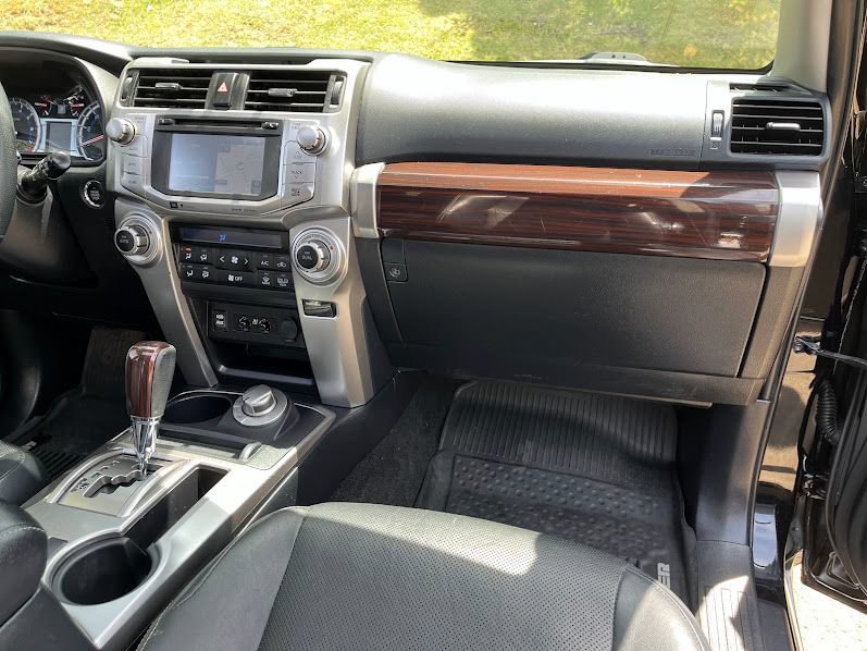 Used 2018 Toyota 4Runner Limited AWD/4WD image 40