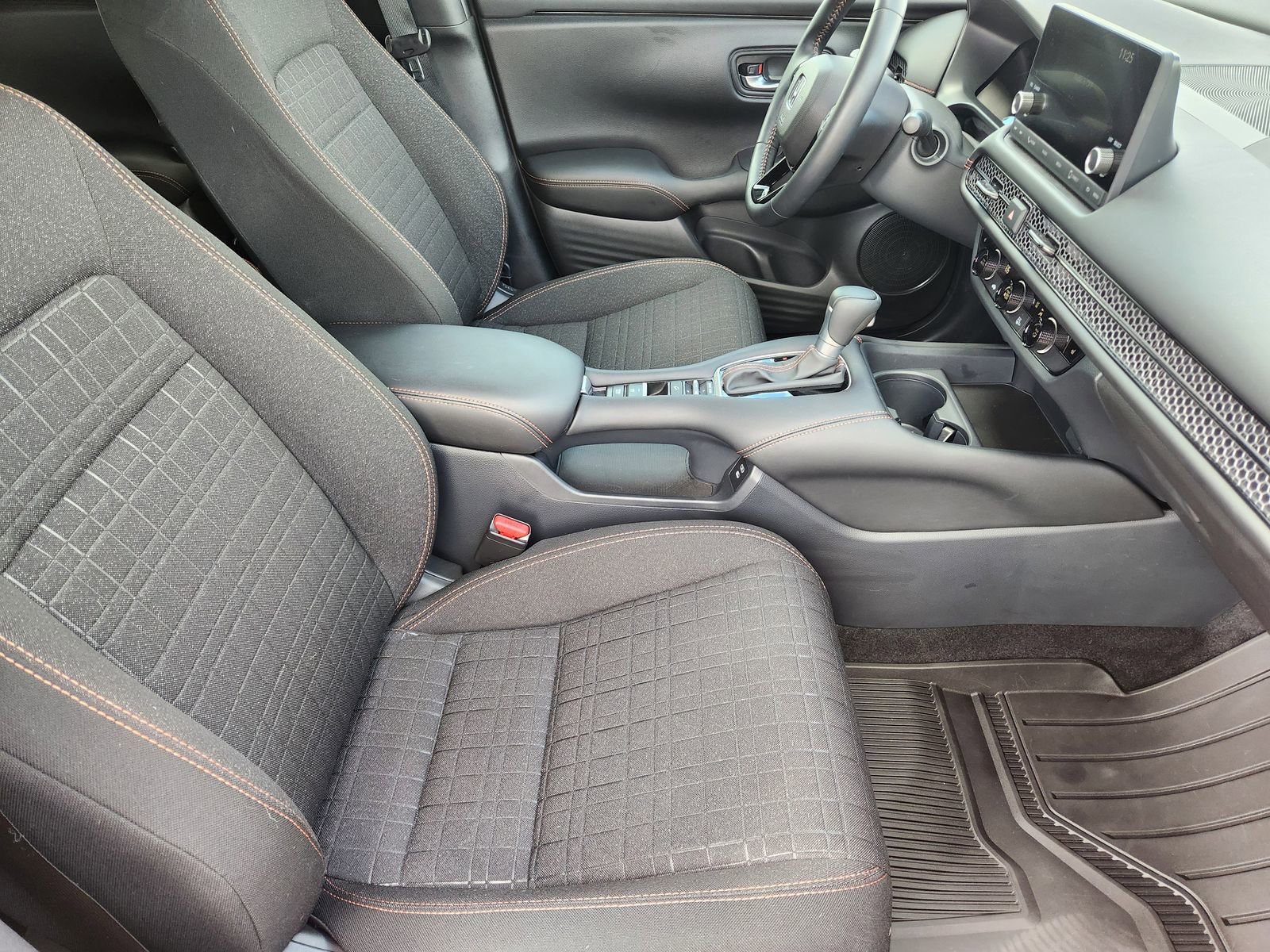 Used 2025 Honda HR-V Sport image 19