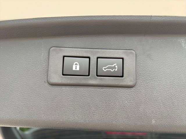 Certified 2025 Subaru Outback Premium w/ Popular Package #1A AWD/4WD image 19