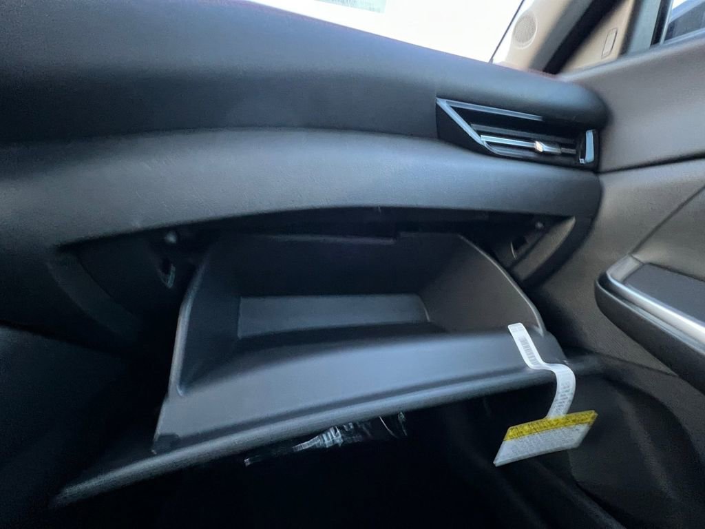 Certified 2025 Nissan Sentra SR image 25