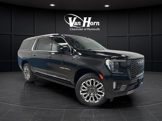 Used 2023 GMC Yukon XL Denali Ultimate AWD/4WD image 1