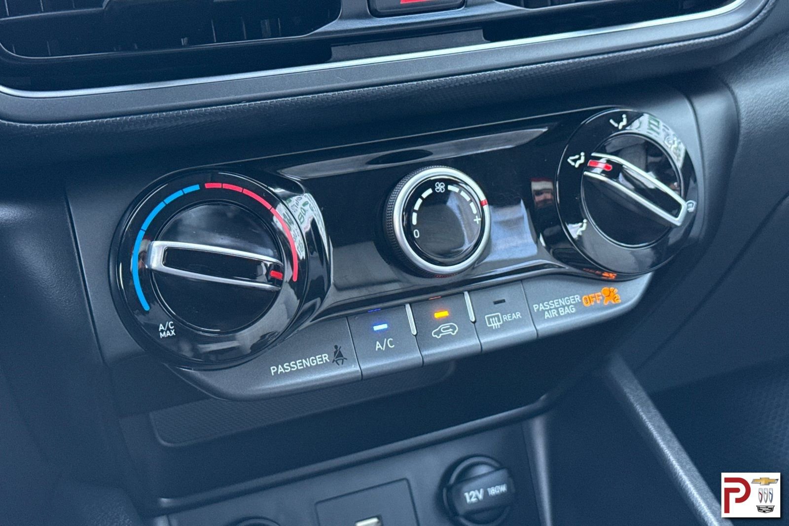 Used 2022 Hyundai Kona SEL image 23