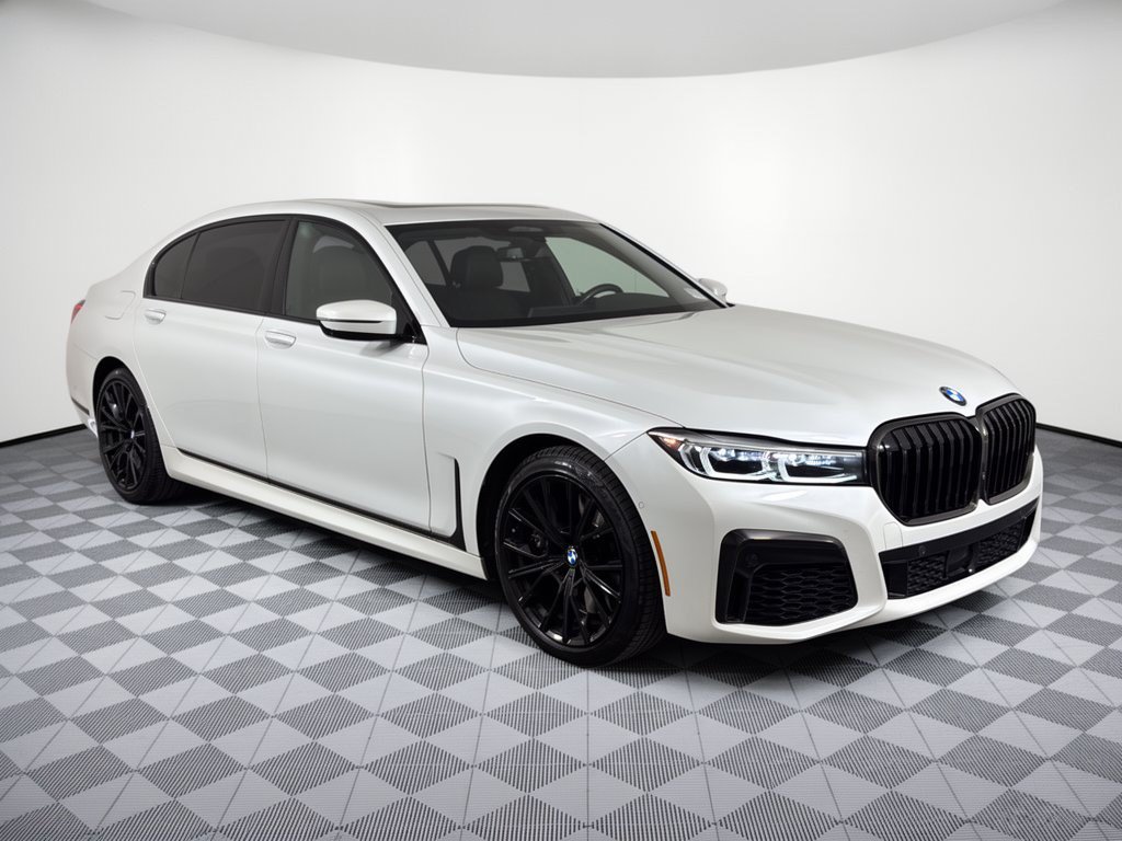 Used 2022 BMW 750i xDrive w/ Luxury Rear Seating Package AWD/4WD image 7