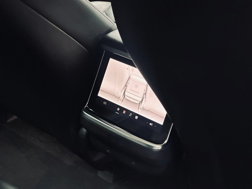 Used 2022 Tesla Model S AWD/4WD image 19