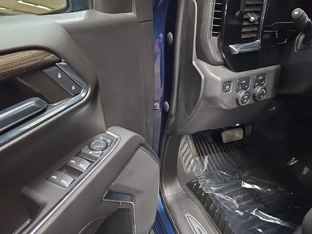 Used 2023 Chevrolet Silverado 1500 LT image 27