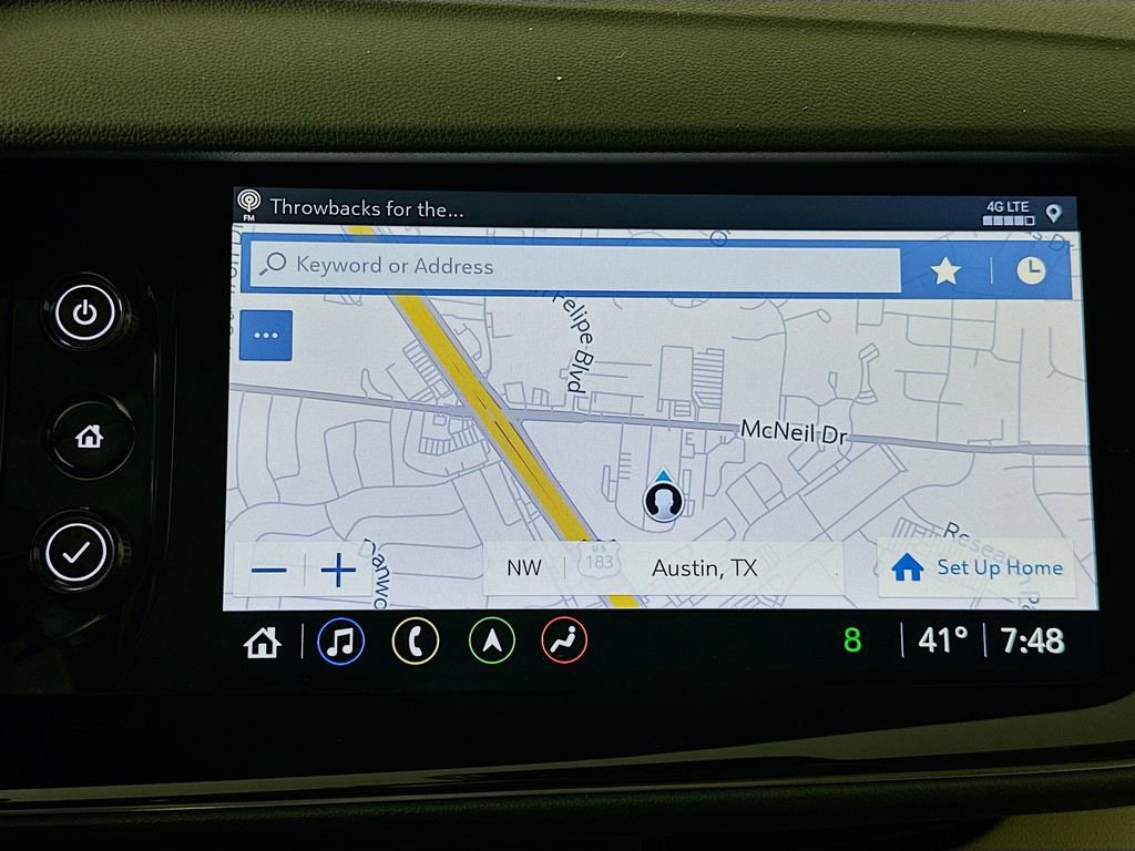 Used 2022 Buick Envision Avenir w/ Technology Package II image 13