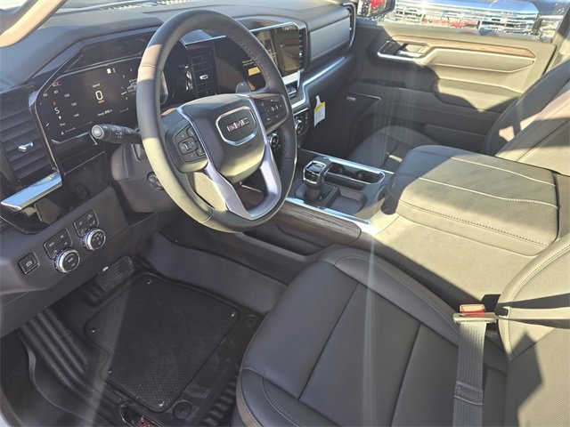 New 2026 GMC Sierra 1500 SLT image 18