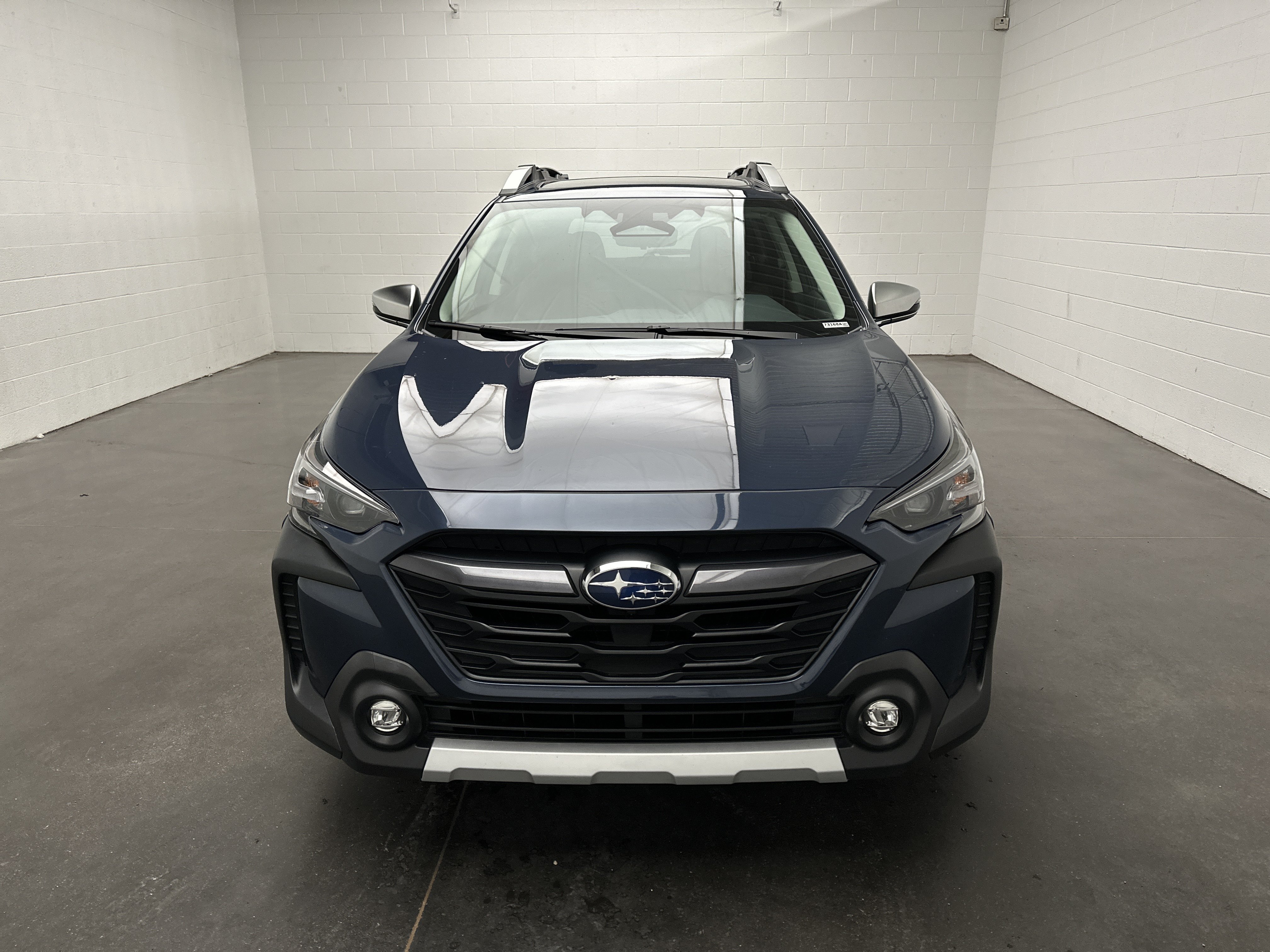 Used 2024 Subaru Outback Touring AWD/4WD image 3