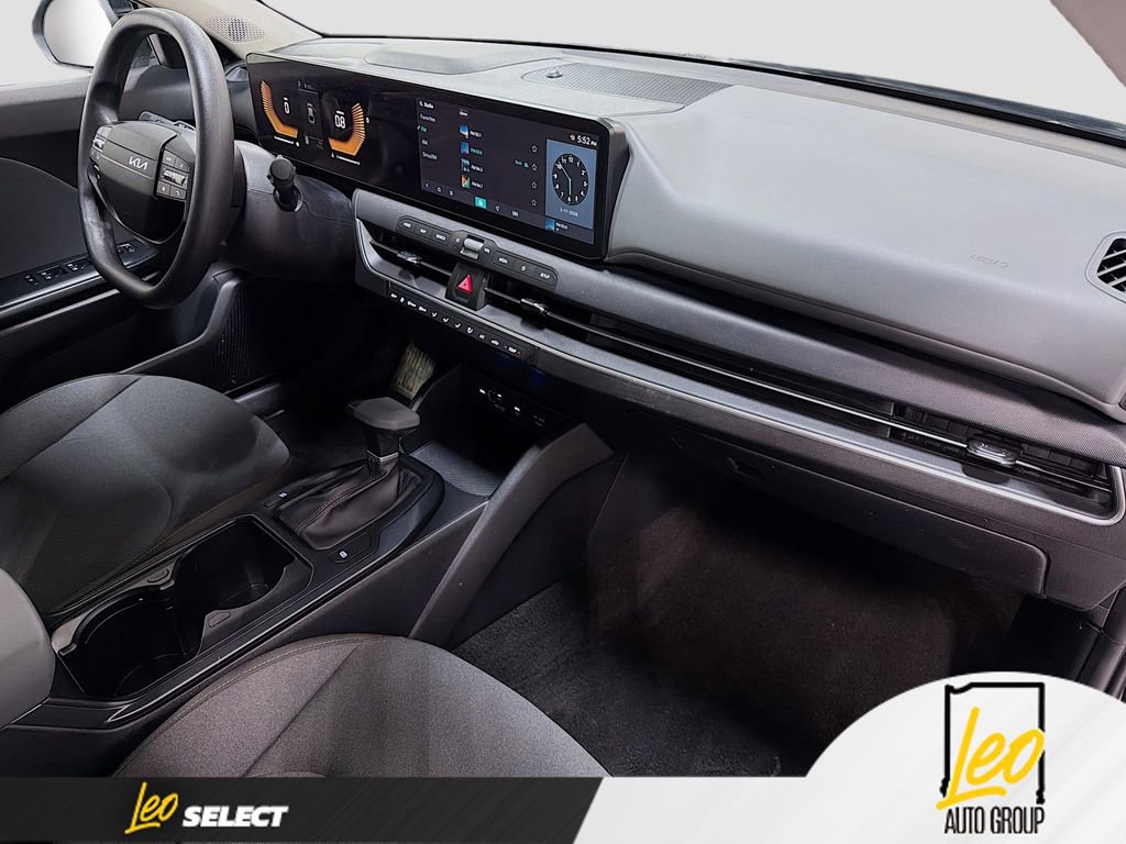 Used 2025 Kia K4 LXS image 26