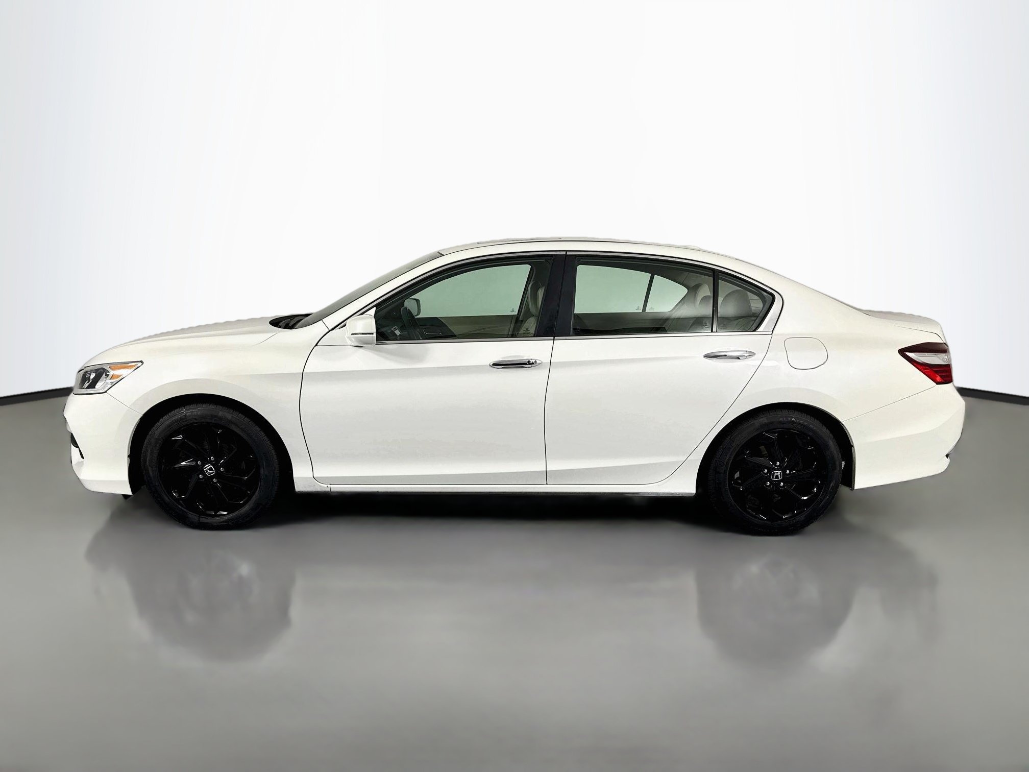 Used 2016 Honda Accord EX-L image 8