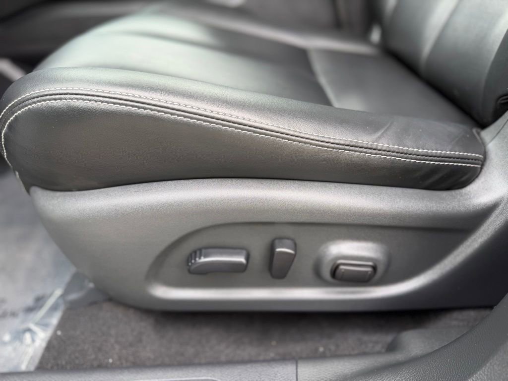 Used 2024 Nissan Murano SV AWD/4WD image 19