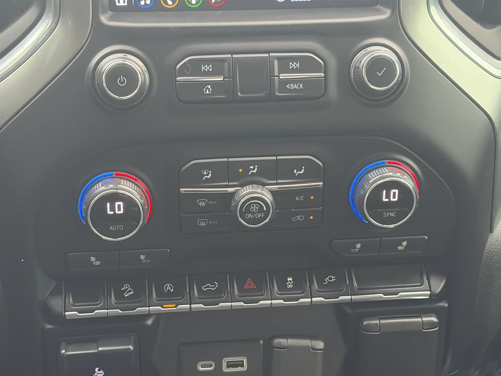 Certified 2020 Chevrolet Silverado 1500 RST AWD/4WD image 18