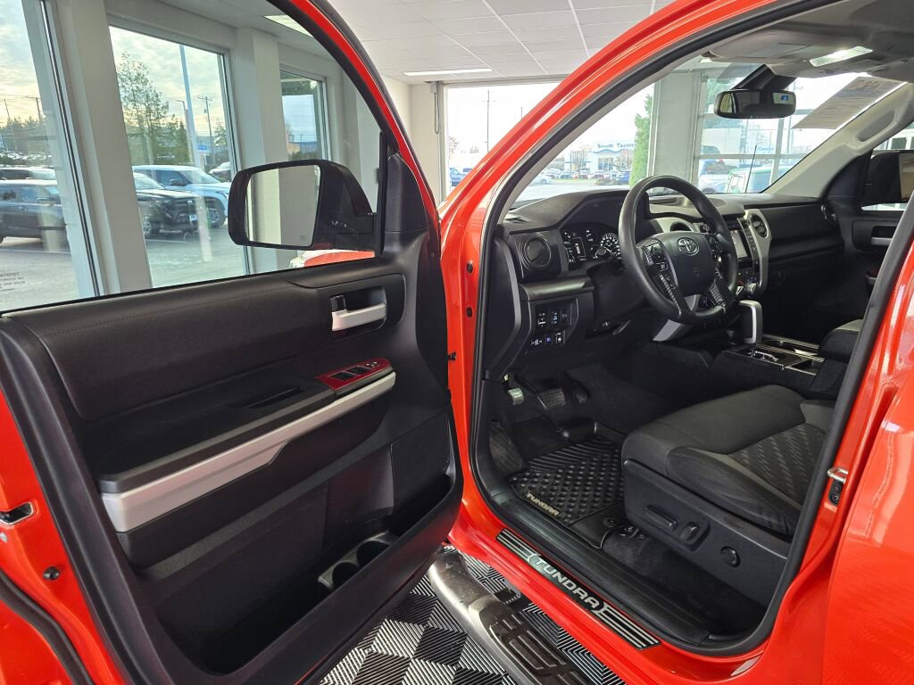 Used 2018 Toyota Tundra Limited image 19
