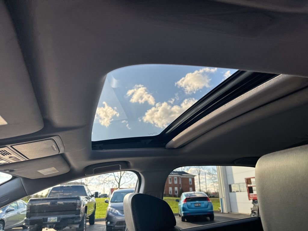 Used 2020 Honda CR-V Touring image 31