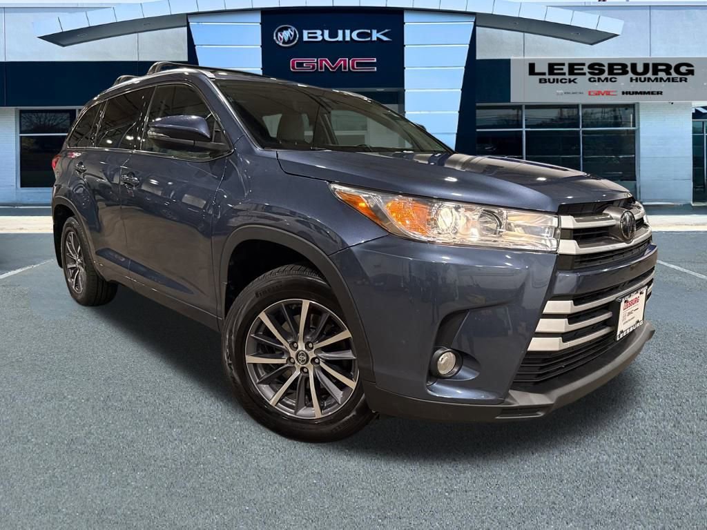 Used 2017 Toyota Highlander XLE