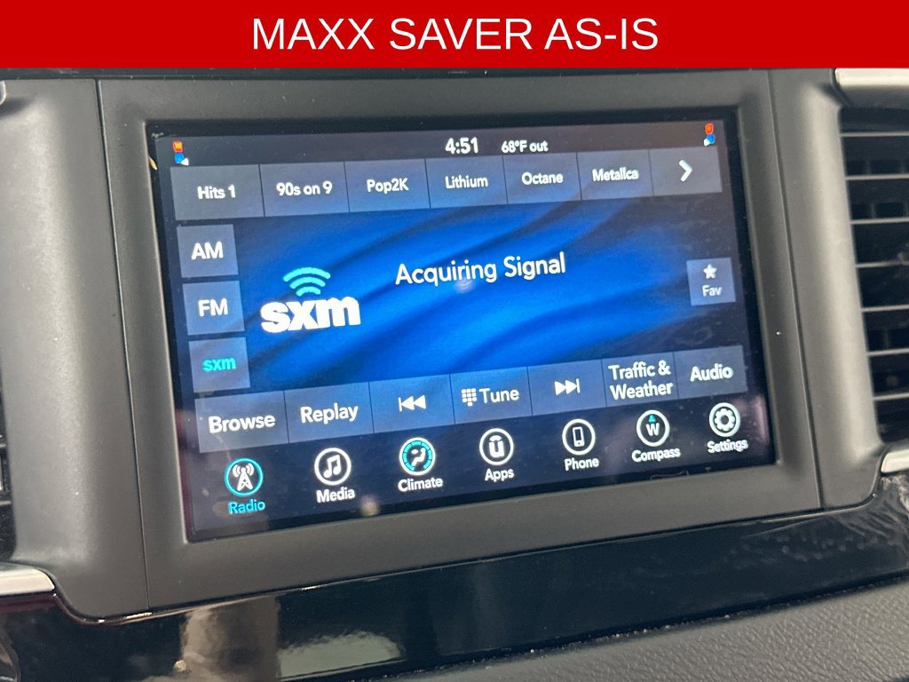 Used 2021 Chrysler Voyager Lxi FWD image 30