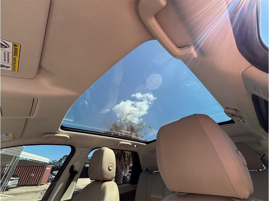 Used 2019 Land Rover Discovery Sport HSE AWD/4WD image 39