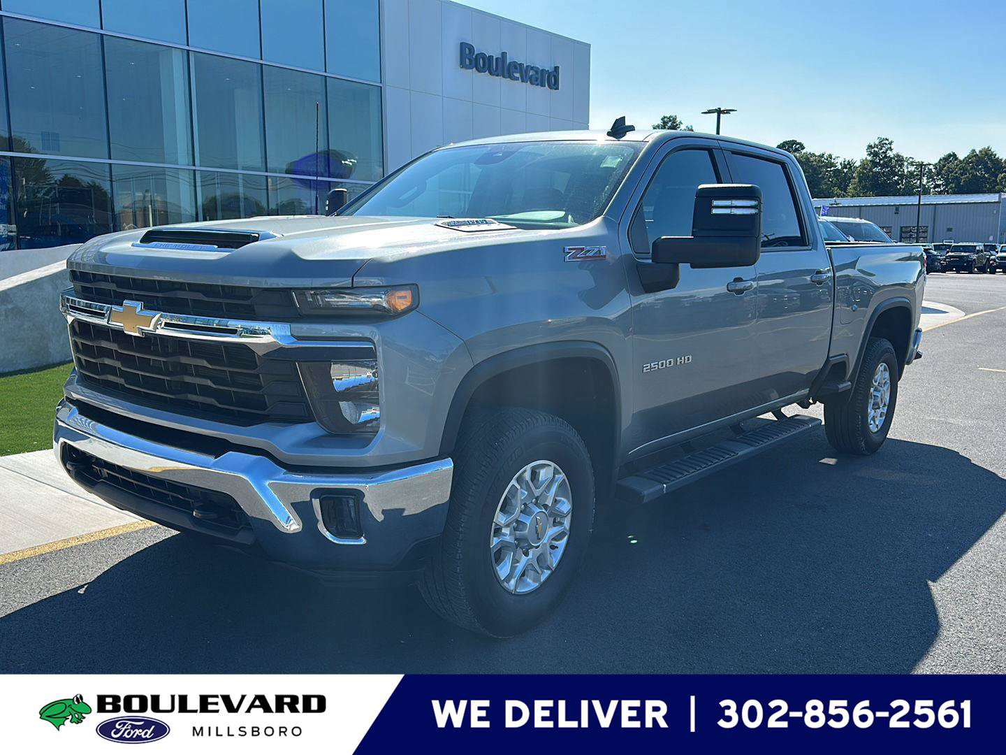 Used 2024 Chevrolet Silverado 2500 LT w/ Convenience Package AWD/4WD image 1