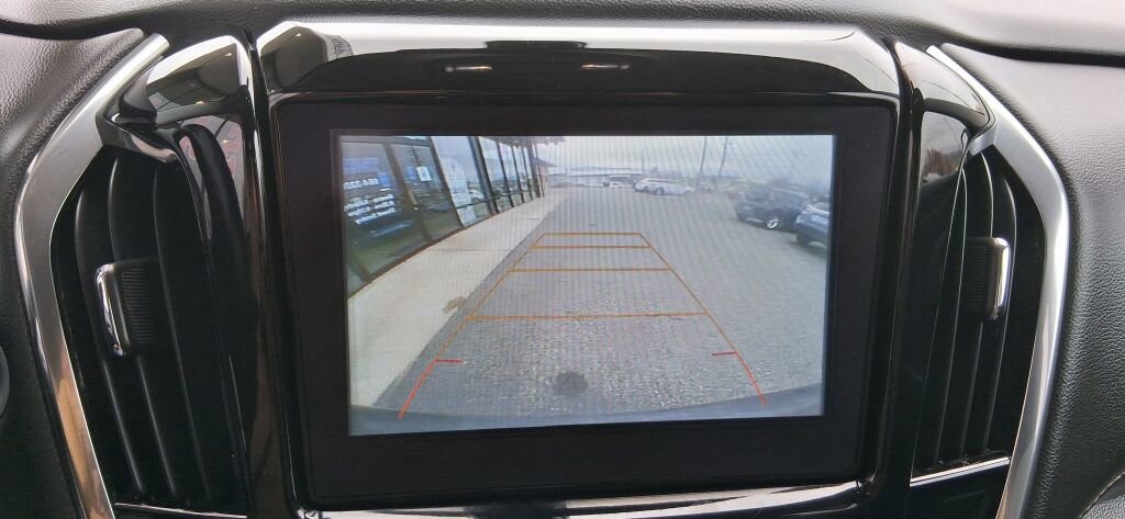 Used 2018 Chevrolet Traverse LT AWD/4WD image 31