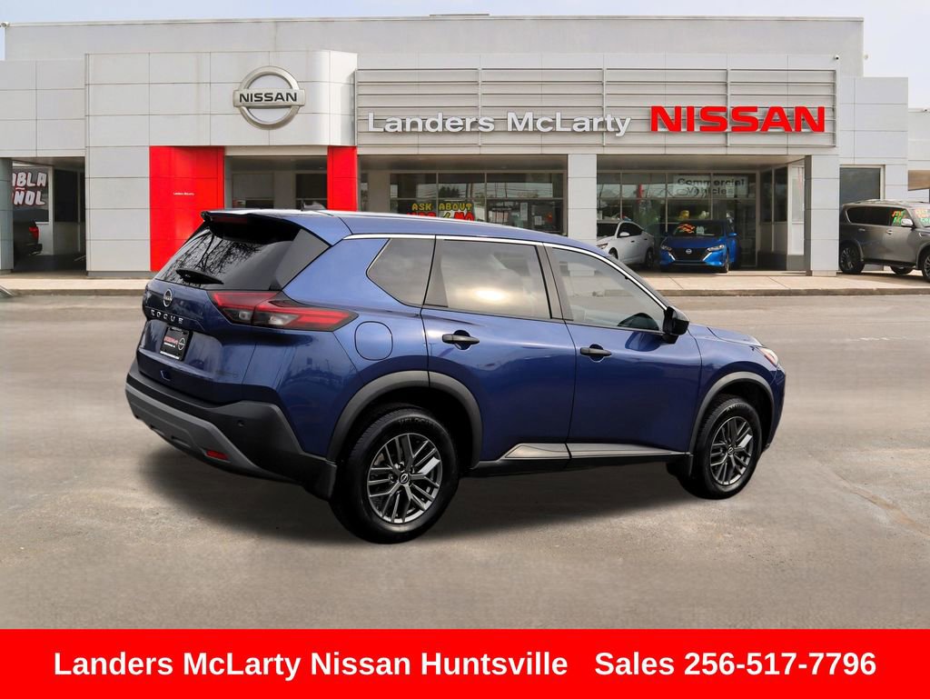 Used 2023 Nissan Rogue S image 3