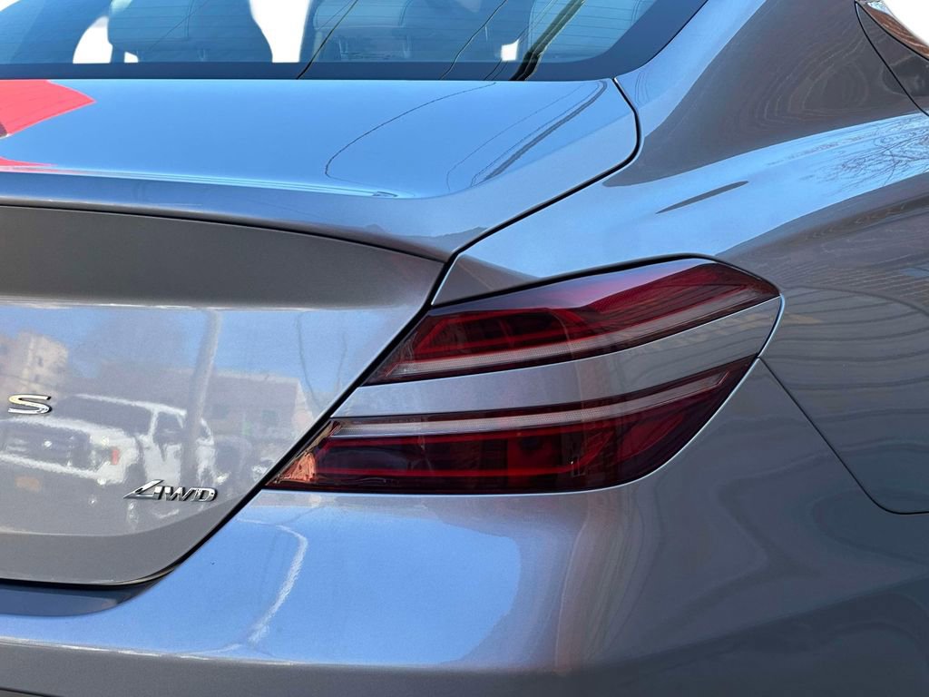 Used 2025 Genesis G70 2.5T AWD/4WD image 10