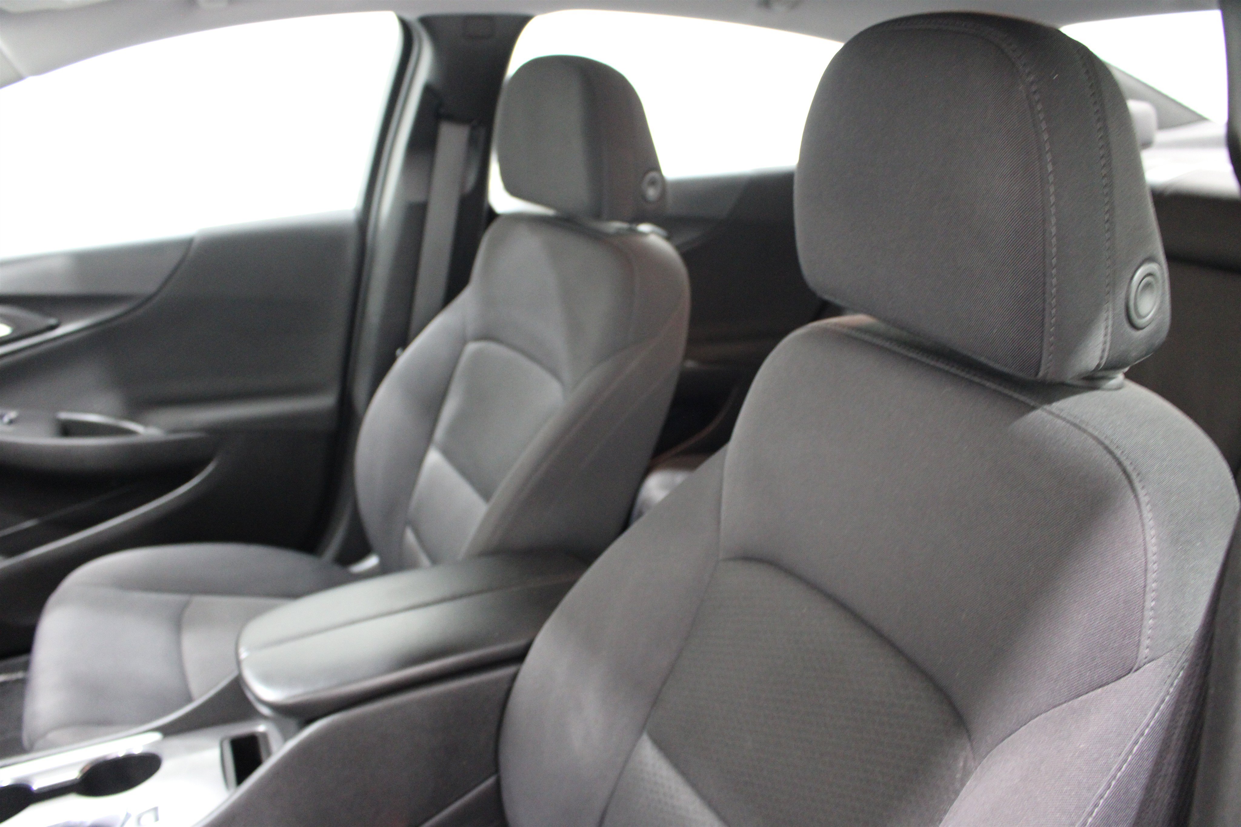 Used 2023 Chevrolet Malibu LT FWD image 4