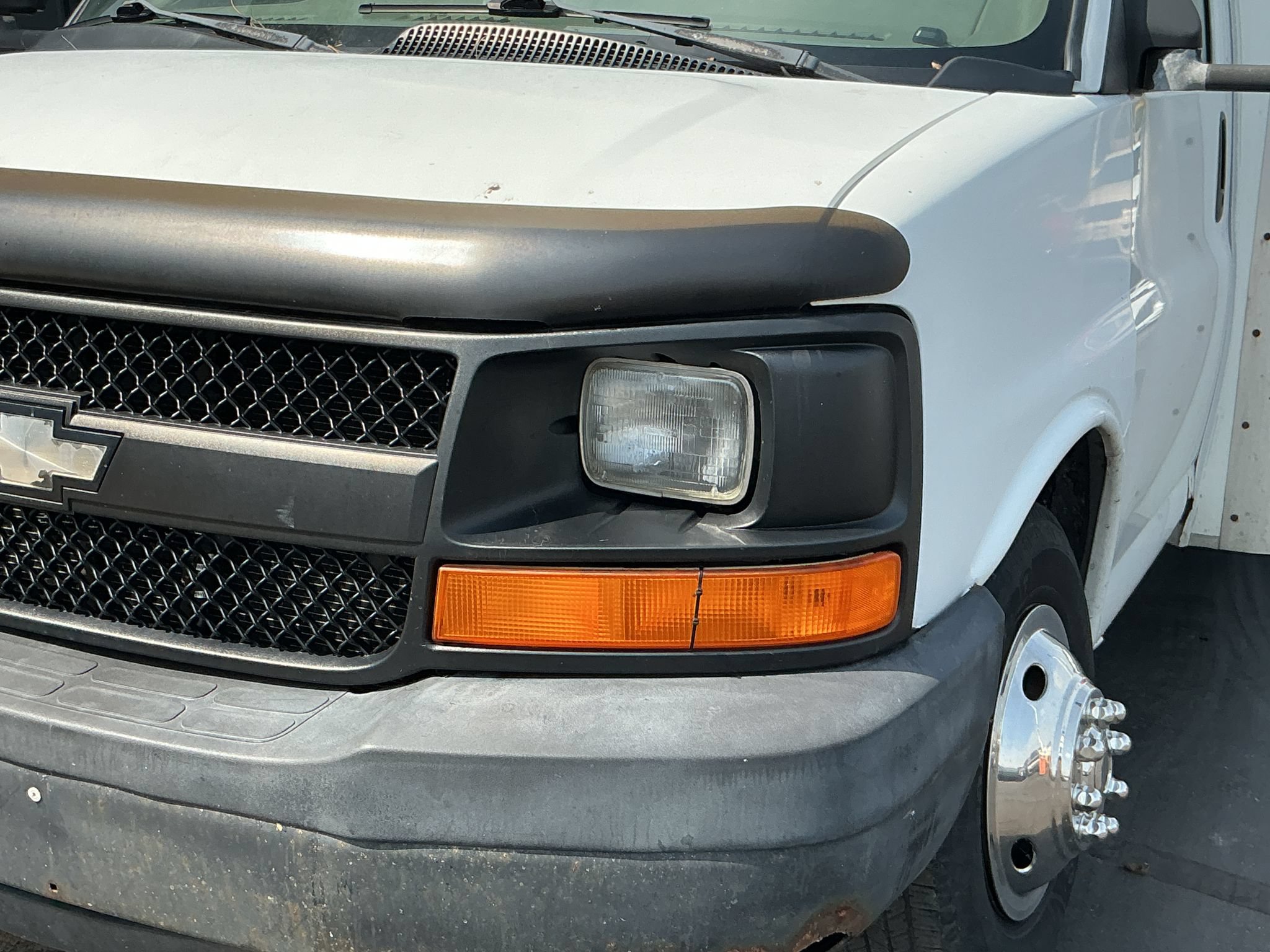 Used 2005 Chevrolet Express 3500 RWD image 23