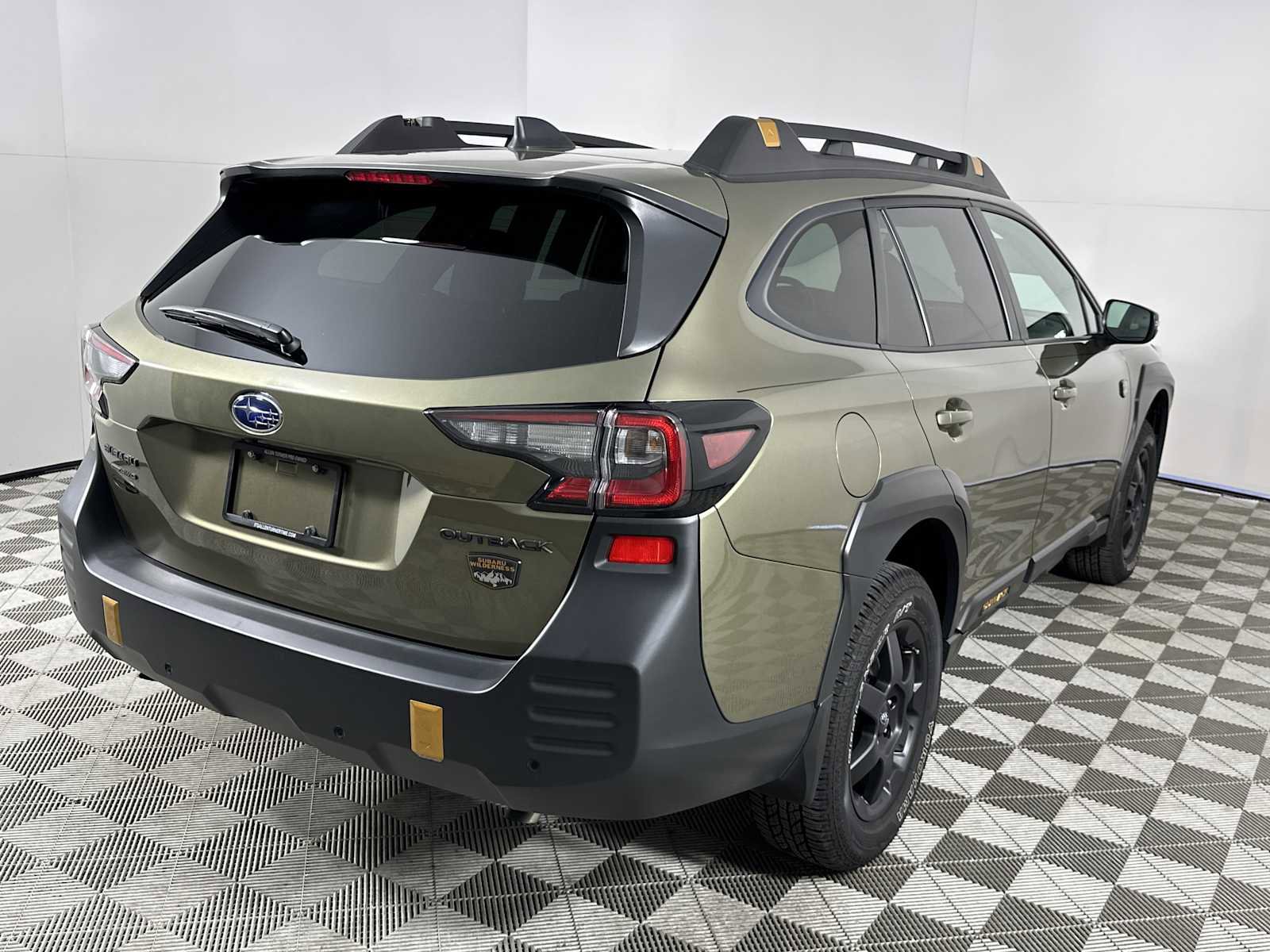 Used 2025 Subaru Outback Wilderness AWD/4WD image 8