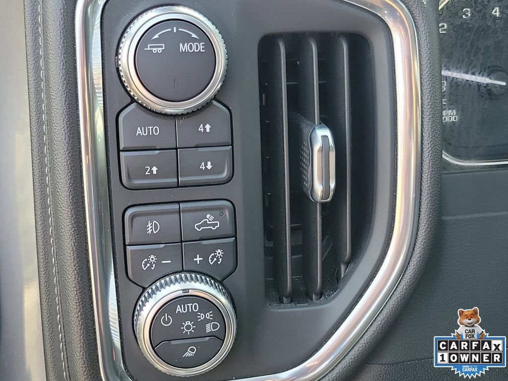 Used 2021 GMC Sierra 1500 SLT w/ SLT Convenience Package AWD/4WD image 18
