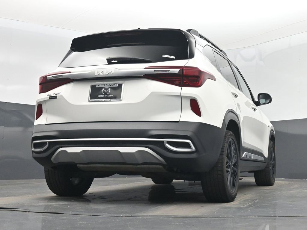 Used 2022 Kia Seltos Nightfall Edition image 23