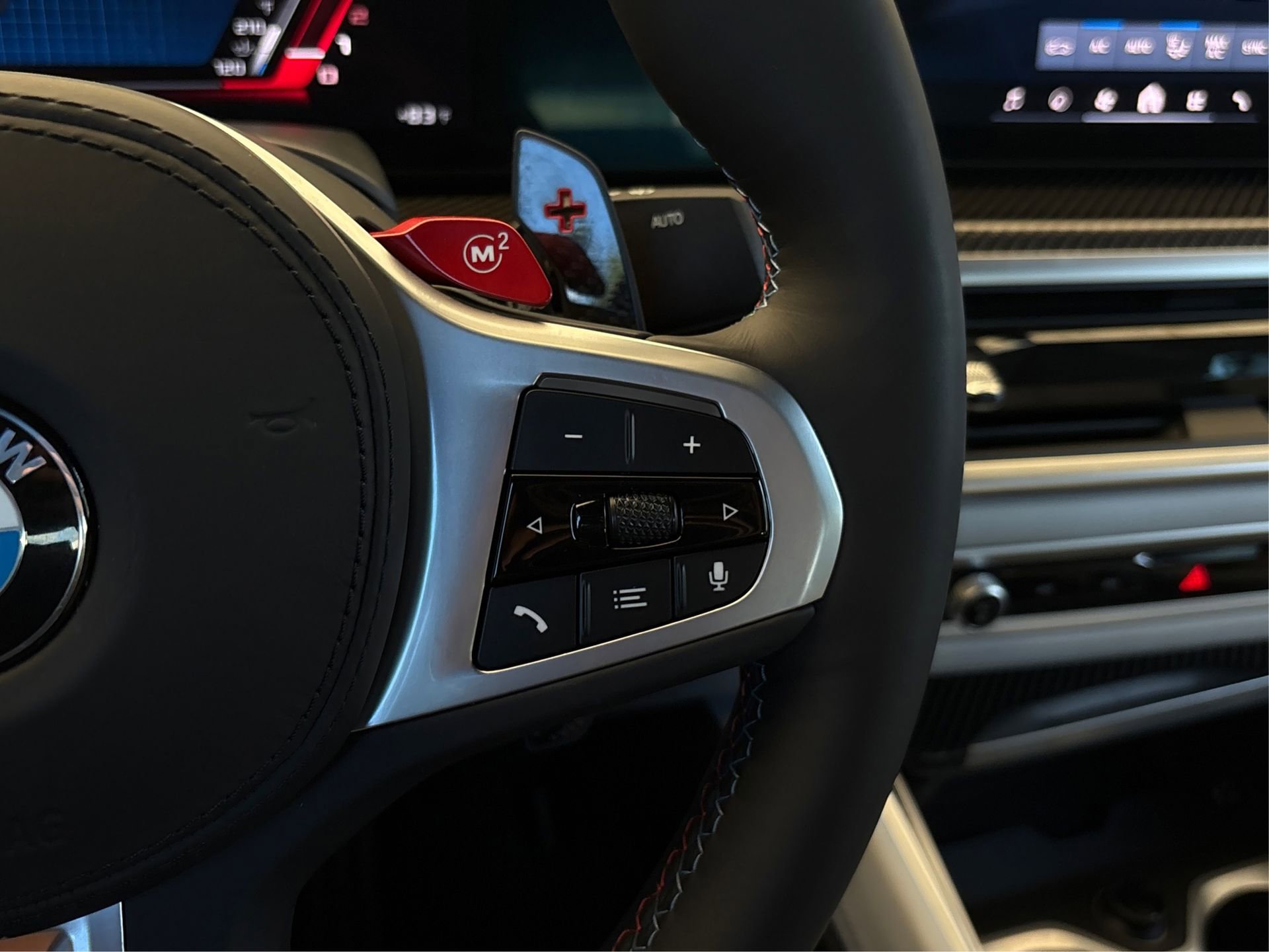 Used 2025 BMW X6 M Competition w/ Executive Package image 29