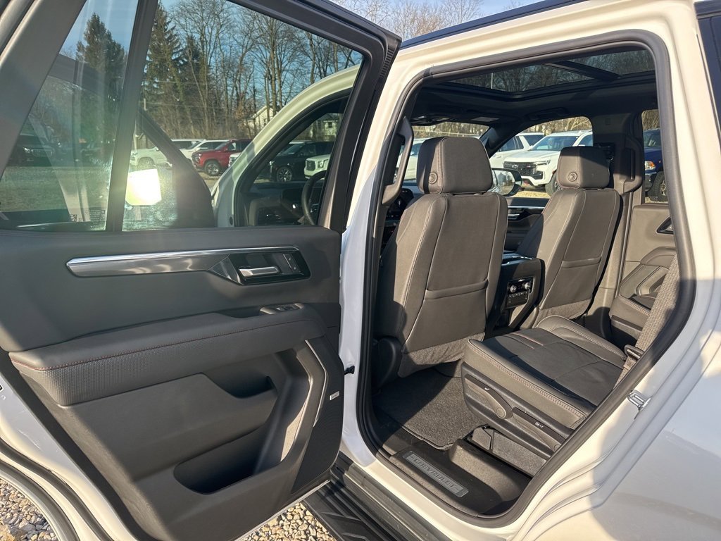 Used 2025 Chevrolet Tahoe RST w/ Comfort Package image 21