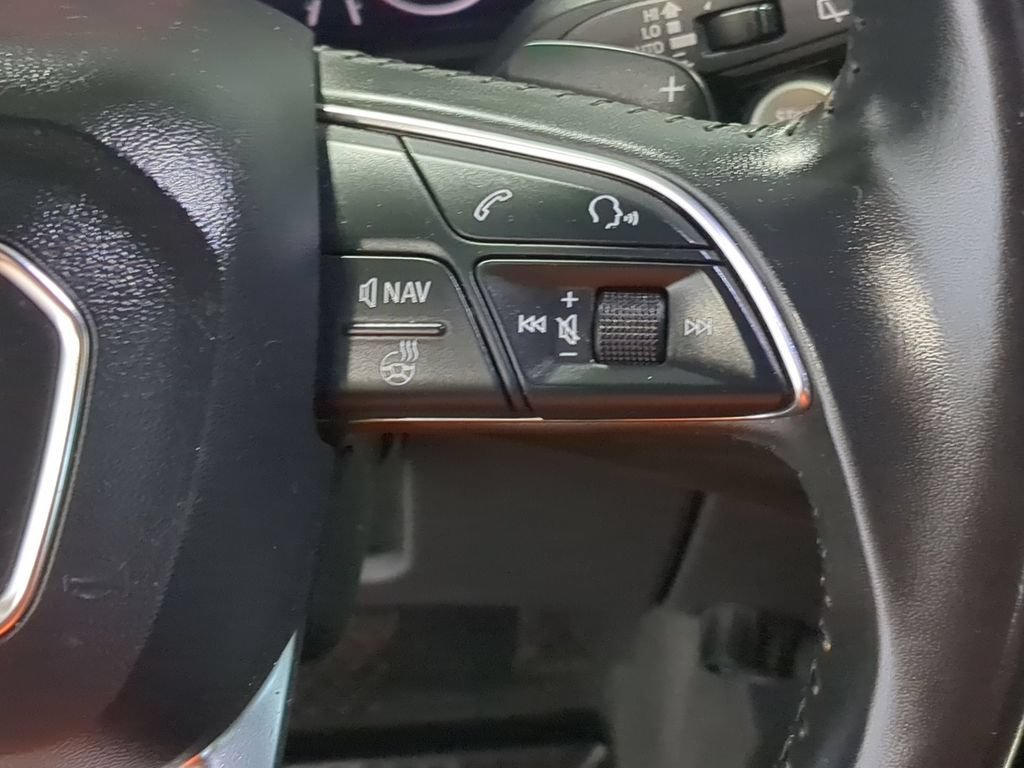 Used 2018 Audi Q7 3.0T Prestige AWD/4WD image 24