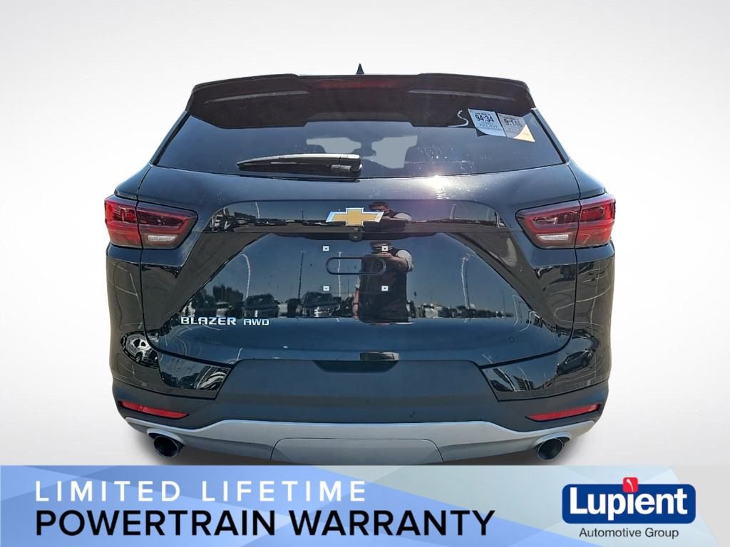 Used 2025 Chevrolet Blazer LT image 5