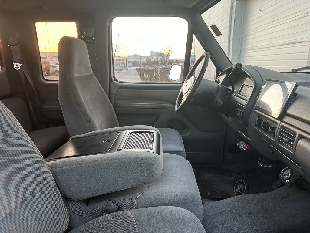 Used 1996 Ford F250 XLT image 6