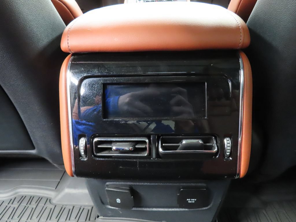 Used 2025 Lincoln Aviator Reserve w/ Equipment Group 201A AWD/4WD image 18