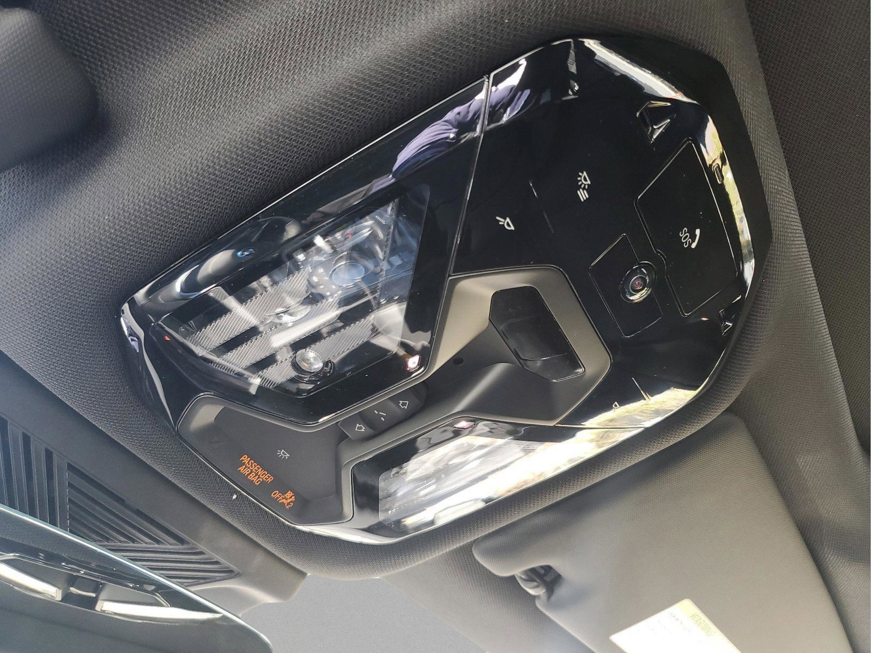 Used 2025 BMW i5 eDrive40i w/ Premium Package image 29