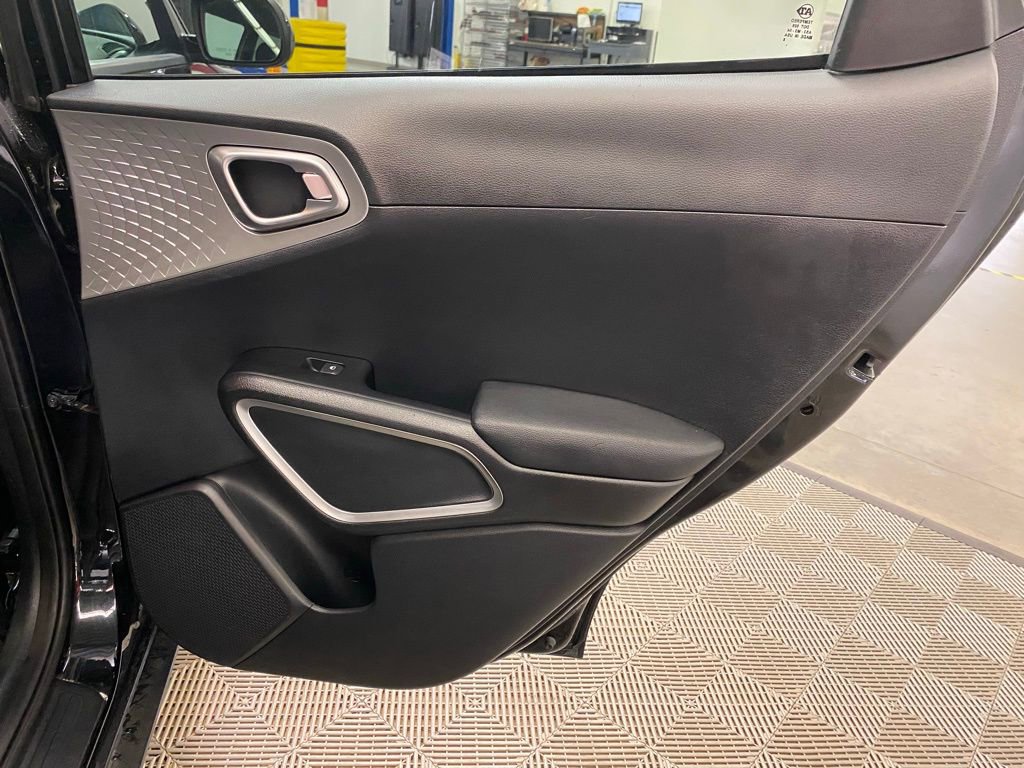 Used 2023 Kia Soul LX w/ Option Group 015 image 14