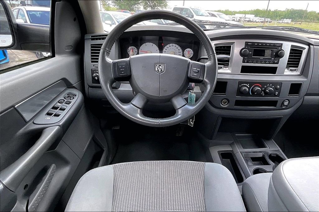 Used 2007 Dodge Ram 3500 Truck SLT image 8