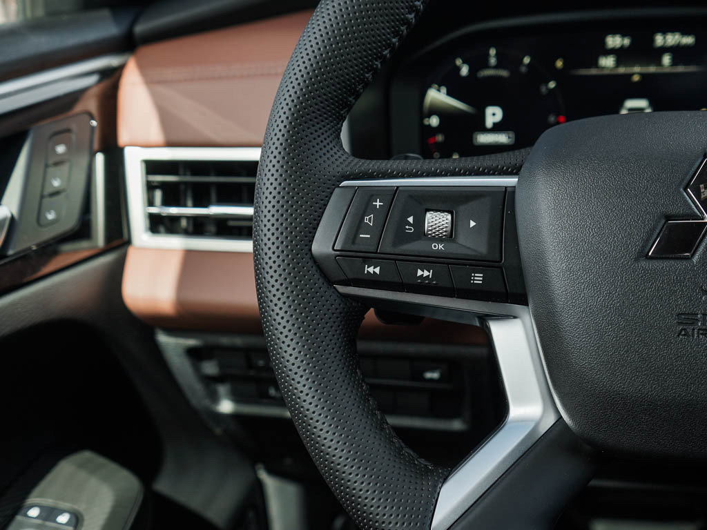 New 2026 Mitsubishi Outlander SEL AWD/4WD image 21
