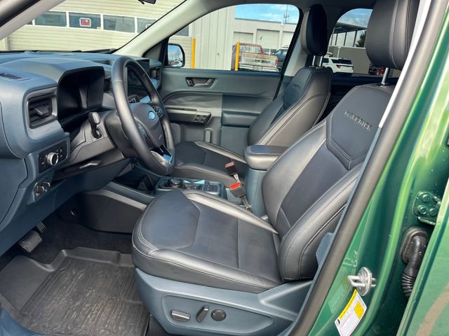 Used 2025 Ford Maverick Lariat w/ Black Appearance Package image 10