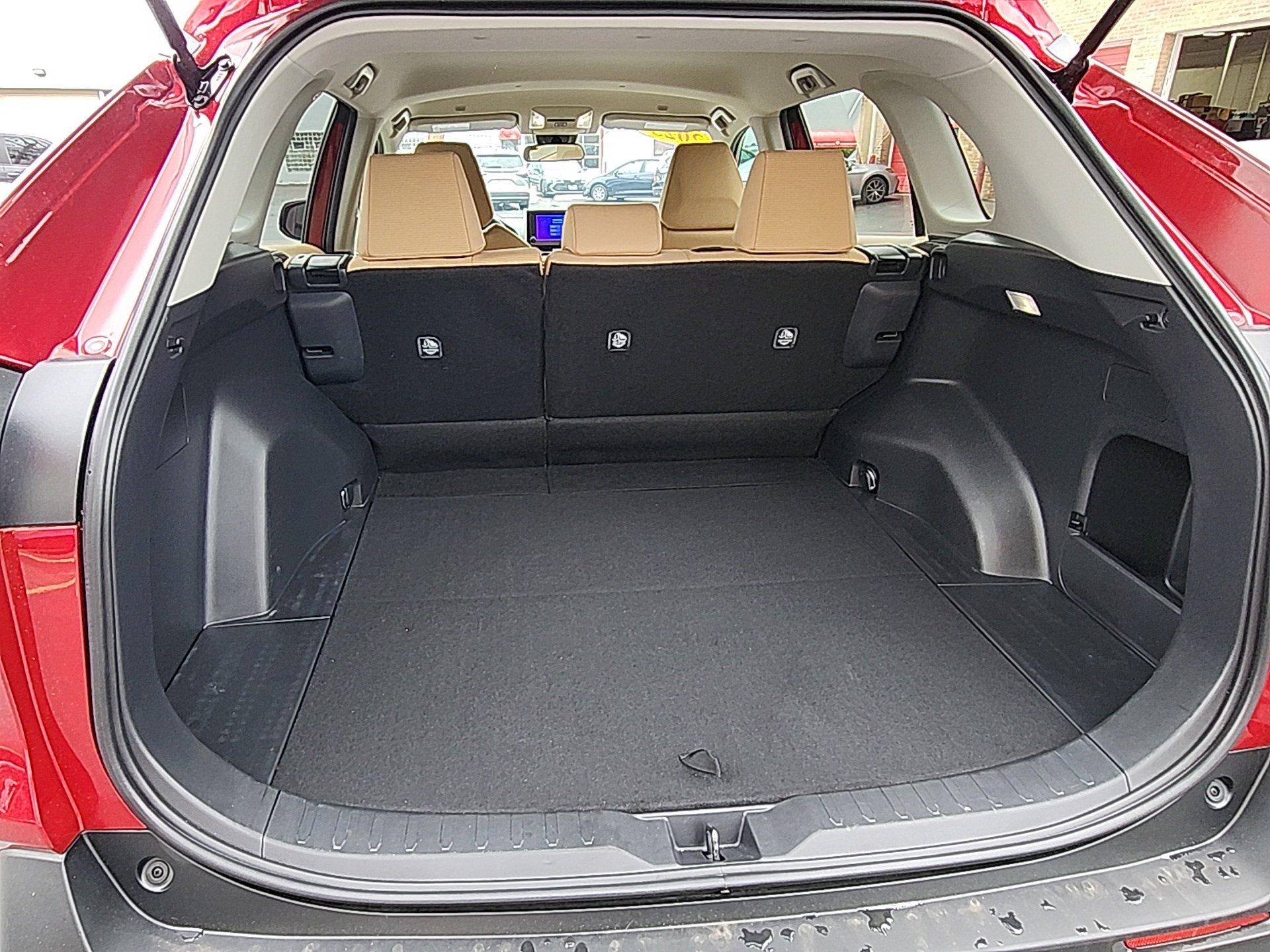 Certified 2025 Toyota RAV4 LE FWD image 25