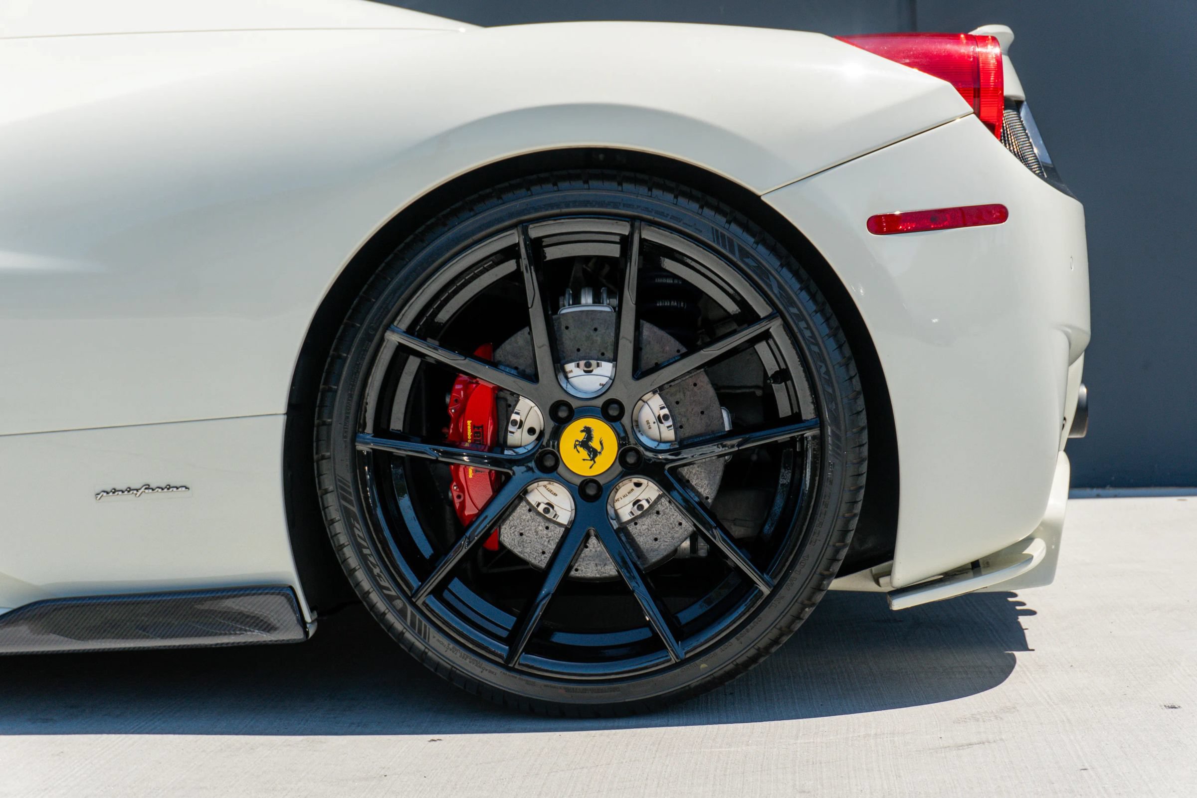 Used 2014 Ferrari 458 Spider RWD image 22